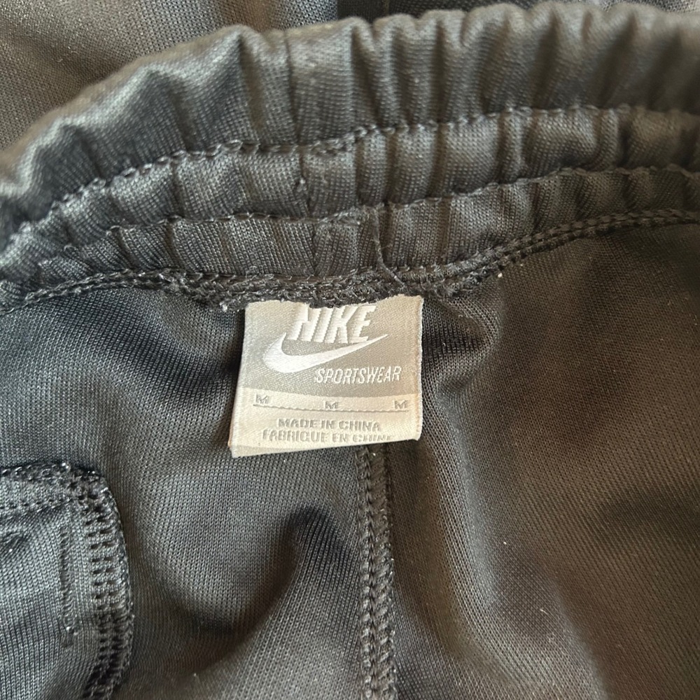 Nike Mens M Sportswear Athletic Joggers Track Pants & Shorts Lot of 2 Black - Picture 5 of 8